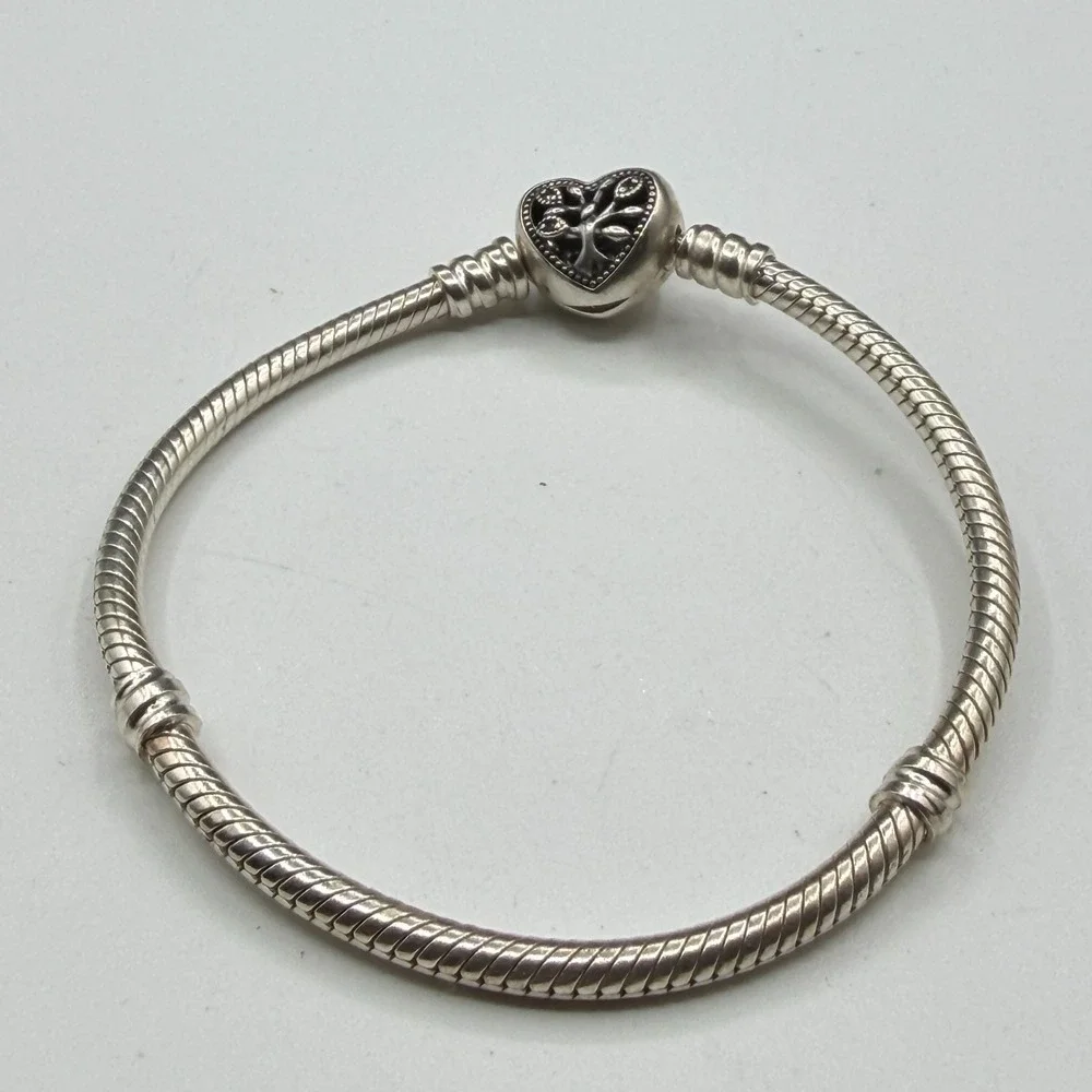 Silver Tone Snake Chain Charm Bracelet Heart Family Clasp European Style Gift
